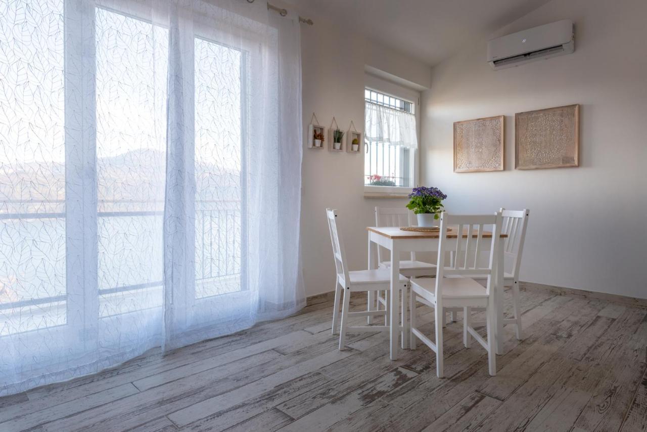 Il Bianconido Apartment กัสเตลกันดอลโฟ ภายนอก รูปภาพ